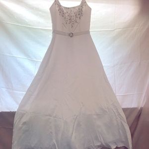 White Gown - Size 7/8